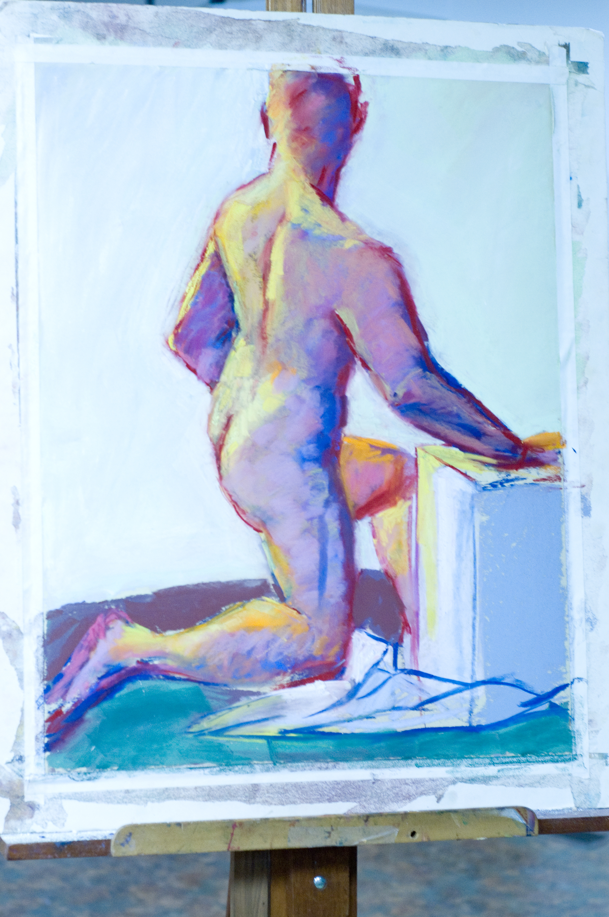 Kneeling Figure at the Pedestal